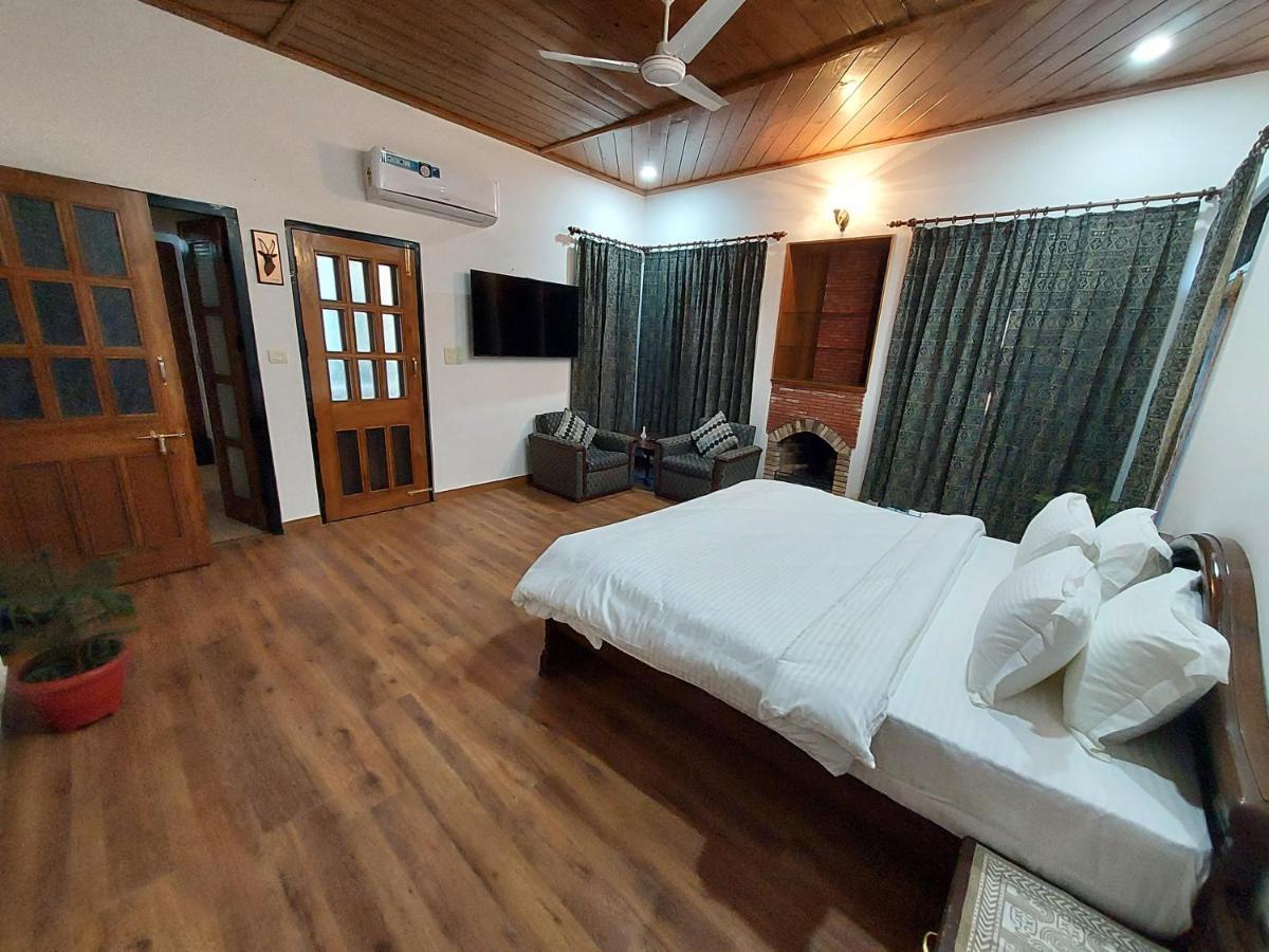 Mehar Villa 3Bhk With Private Cook, Garden, Views Kasauli Extérieur photo