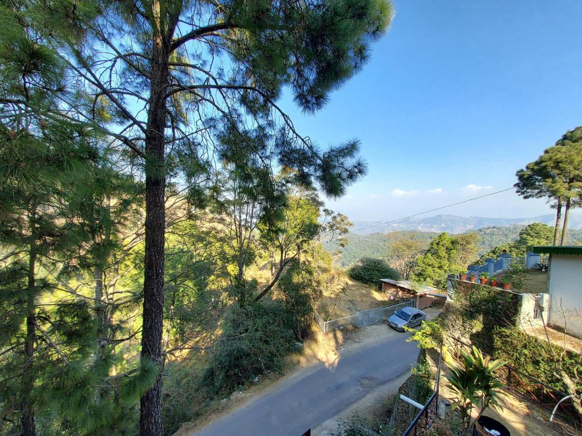 Mehar Villa 3Bhk With Private Cook, Garden, Views Kasauli Extérieur photo