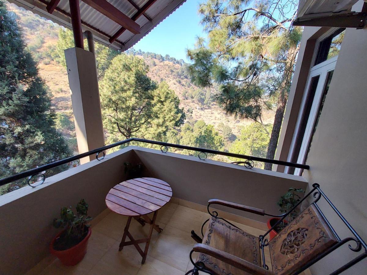 Mehar Villa 3Bhk With Private Cook, Garden, Views Kasauli Extérieur photo