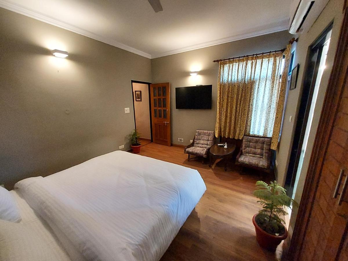 Mehar Villa 3Bhk With Private Cook, Garden, Views Kasauli Extérieur photo