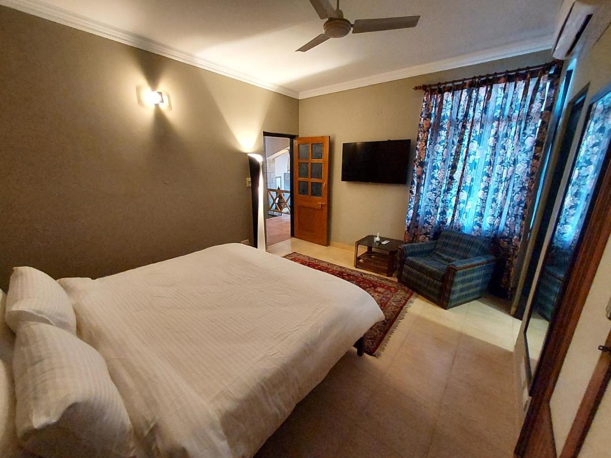 Mehar Villa 3Bhk With Private Cook, Garden, Views Kasauli Extérieur photo