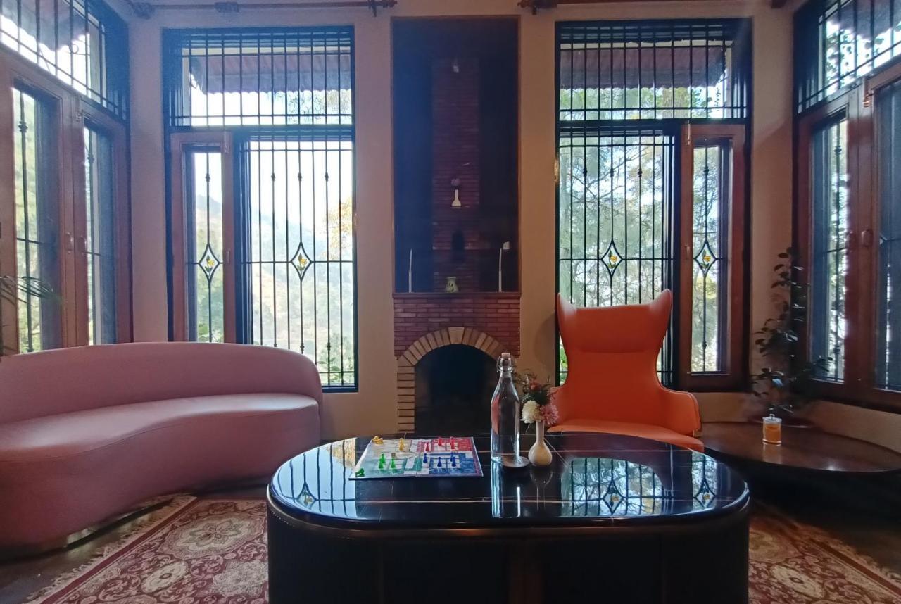 Mehar Villa 3Bhk With Private Cook, Garden, Views Kasauli Extérieur photo