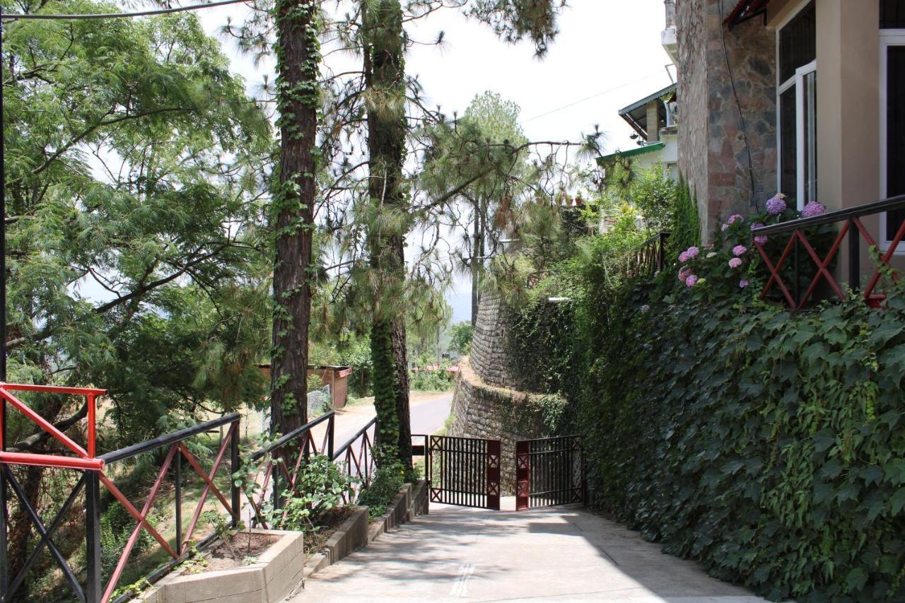 Mehar Villa 3Bhk With Private Cook, Garden, Views Kasauli Extérieur photo