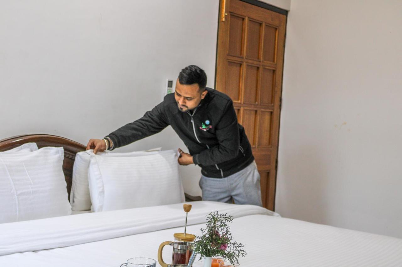 Mehar Villa 3Bhk With Private Cook, Garden, Views Kasauli Extérieur photo